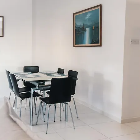 Apartament Afentrika City Larnaca