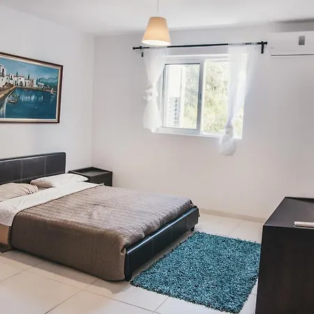 Apartament Afentrika City Larnaca